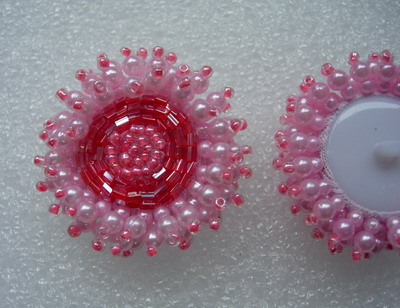 BT37-3 Layered Beaded Dome Button Knot Pink