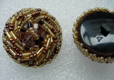 BT41-2 32mm Beaded Bugle Dome Button Gold Brown - Click Image to Close