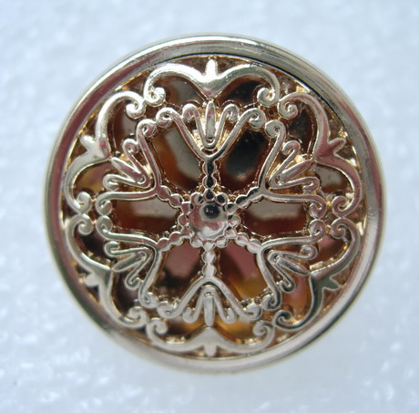 BZ25 22mm Celtic Flower Buttons Knots Light-Gold 4pcs - Click Image to Close