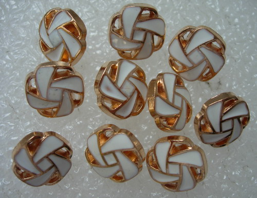 BZ33 11mm Fancy Enamel Blazer Button Gold White 10pcs - Click Image to Close