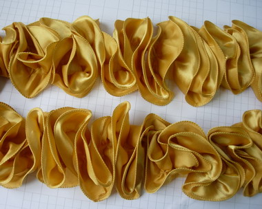 FT13 Satin Exaggerated Ruffled Rosette Banding Edging Y.Gold 1yd FT13 Satin Exaggerated Ruffled Rosette Banding Edging Y.Gold 1yd