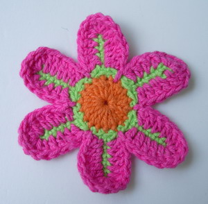 CR11-3 Crochet Flower Applique Motif Fuchsia 10pcs