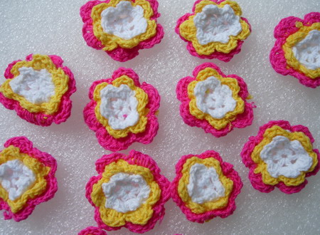 CR13-7 Crochet Flower Applique Motif 3 Layers Fuchsia 10pcs