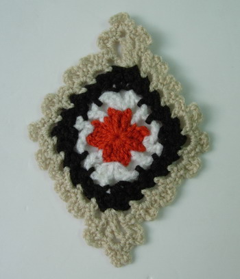 CR28 Crochet Knit Applique Celtic 4Tone Rhombus Motif 4pcs