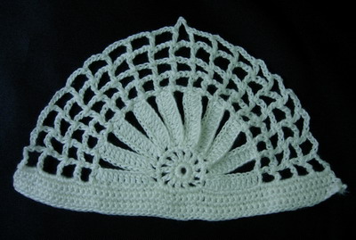 CR65 Semicircular Hand knitted Crochet Applique Motif White - Click Image to Close