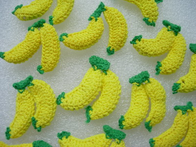 CR91 Crochet Banana Applique Motif Handmade Craft Yellow x10