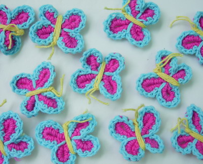 CR95 Crochet Butterfly Applique Motif Craft Blue Fuchsia x5