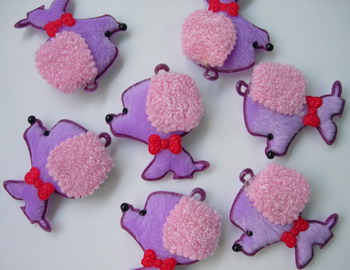 RZ52 Padded Furry Applique Poodle Lavender w/Hoop 4pcs RZ52 Padded Furry Applique Poodle Lavender w/Hoop 4pcs