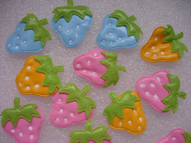 RZ89 Strawberry Pad Appliques Assorted 24pcs RZ89 Strawberry Pad Appliques Assorted 24pcs