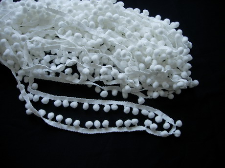 FR120 25mm Wide Pom Pom Fringe Tassel Braided Trim White 5yds FR120 25mm Wide Pom Pom Fringe Tassel Braided Trim White 5yds