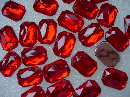 RA100 13x18mm Red Octagon Acrylic Gemstones Sew On 20pcs