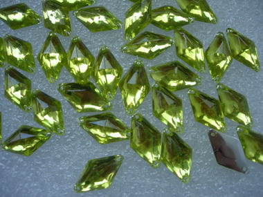 RA41 10x18mm Lime Rhombus Acrylic Gemstones Sew-On 30pcs