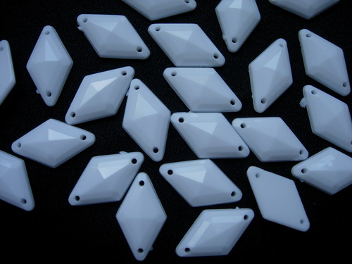 RA43 10x18mm White Rhombus Acrylic Gemstones Sew-On 30pcs