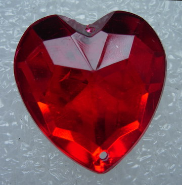 RA92 25x25mm Red Acrylic Heart Gemstones w/Holes Sew On 10pcs