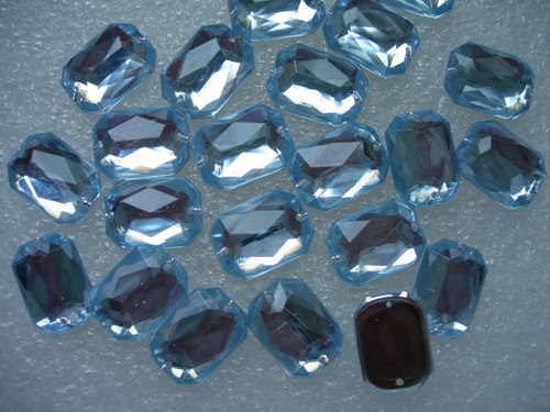 RA97 13x18mm Light Blue Octagon Acrylic Gemstones Sew On 20pcs