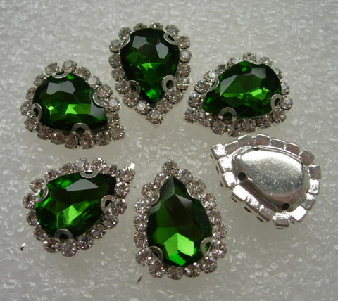 RM106 10x14 Green Teardrop Crystal Diamante w/Setting 6pc