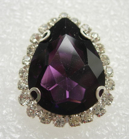 RM113 18x25 Teardrop Gemstone Diamante w/Setting Amethyst - Click Image to Close