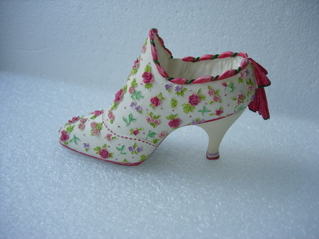 JW60 Resin High Heel Rose Flower Shoe Figurine Home Decoration JW60 Resin High Heel Rose Flower Shoe Figurine Home Decoration