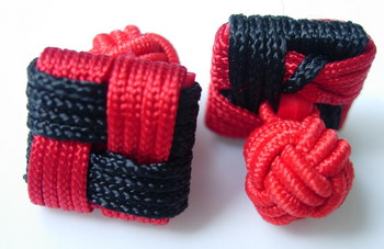 CU07 Square Silk Knot Log Cufflinks Cuff Links Red /Black - Click Image to Close