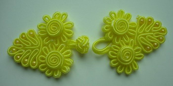 FG150 Chinese Frog Closure Buttons Daisy Bead Knots Yellow 10pr