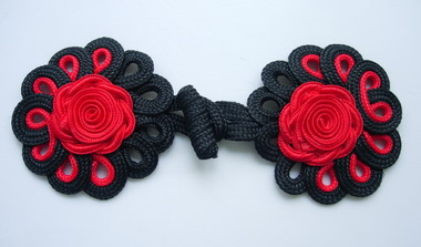 MR21-4 Briaded Loops Rose Cord Knots Button Black Red