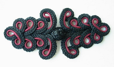 MR03 Macrame Fastener Frog Closure Knot Maroon Black