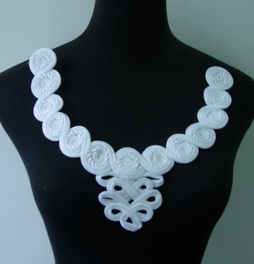 MR105-2 Braided Cord Macrame Loopy Neckline Collar White - Click Image to Close