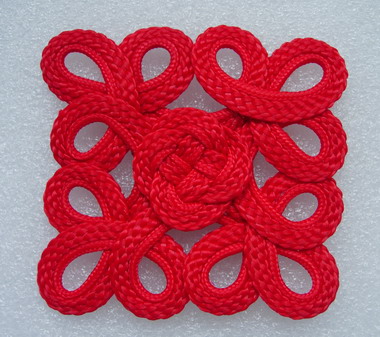 MR116 Square Celtic Macrame Ornament Red - Click Image to Close