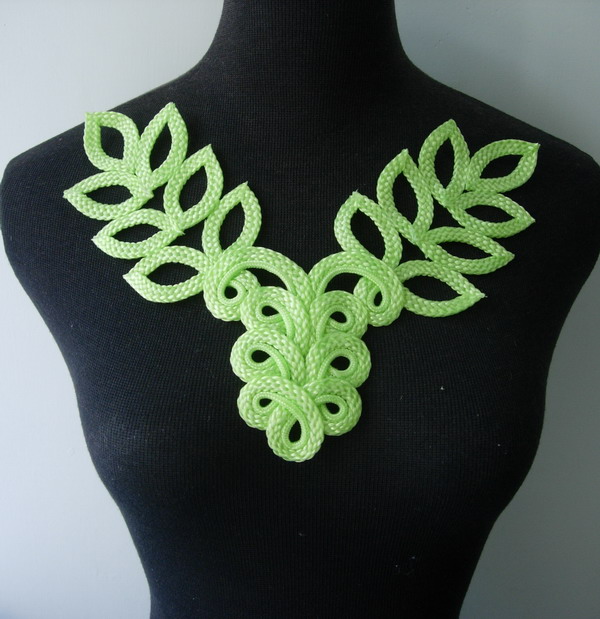 MR126-2 Macrame Corded Braided Floral Leaves Neck Collar Lime