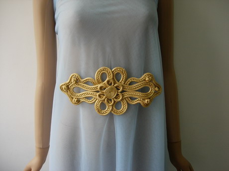 MR197 Gold Metallic Corded Motif Vinatge Floral Embellishment