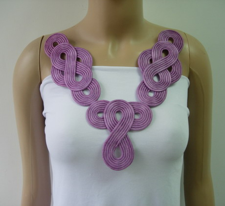 MR65-6 Macrame Celtic Loop Style Front or Back Motif Hand-dyed MR65-6 Macrame Celtic Loop Style Front or Back Motif Hand-dyed