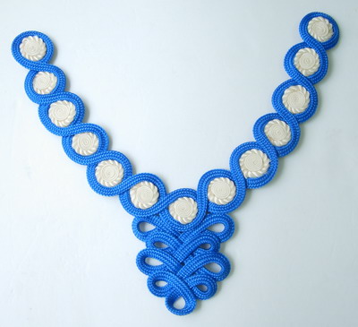 MR99 Macrame Flowers Necklace Collar Royal Blue Handmade Craft MR99 Macrame Flowers Necklace Collar Royal Blue Handmade Craft