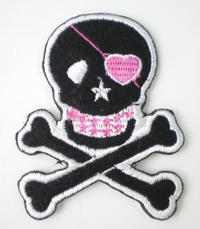 PC22 Pirate Skull Cross Embroidery Patch Applique Iron On - Click Image to Close