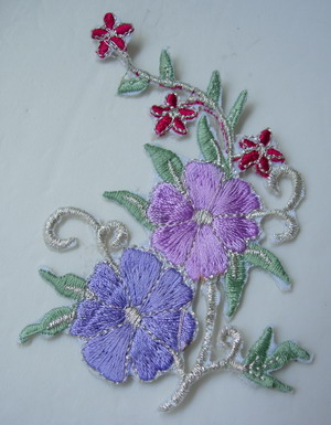 PT182 Lavender Trim Flora Flower Embroidered Patch Motif 2pcs