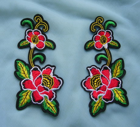 PT197 Mirrored Flowers Rose Embroidered Patch Iron On Fashion - Click Image to Close