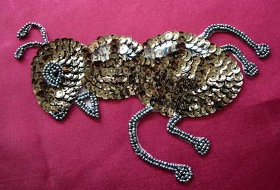 AN54 Bead Sequin Applique Motif Ant Olive Green - Click Image to Close