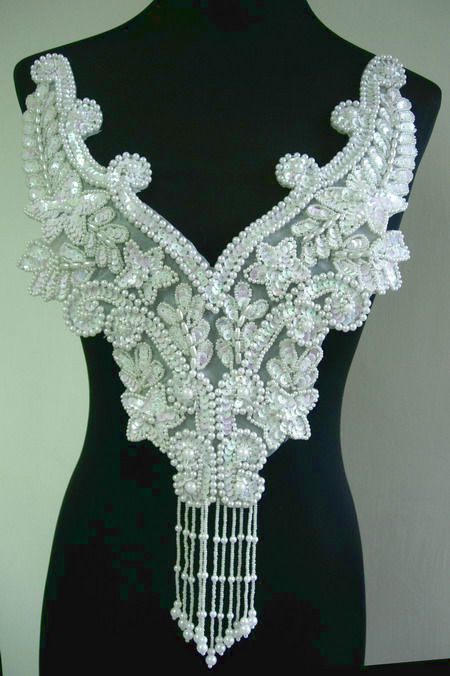 BD20 Sequin Bead Applique w/ Fringe Floral Bodice White Iris