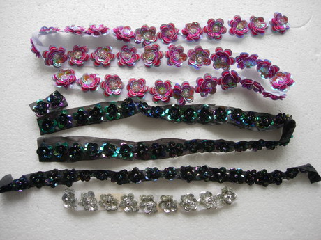 BN128 Assorted Little Flowers Sequin Bead Banding Applique x95 BN128 Assorted Little Flowers Sequin Bead Banding Applique x95
