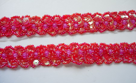 BN95 Red Iris Sequined Beaded Applique Banding Trim/Sewing 1y