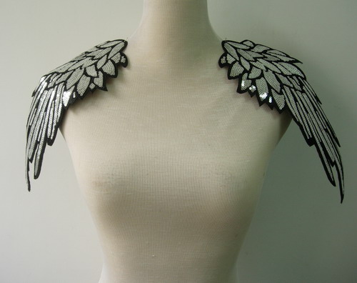 EP77 Mirror Pair Winged Epaulet Shoulder Sequined Applique Silve - Click Image to Close