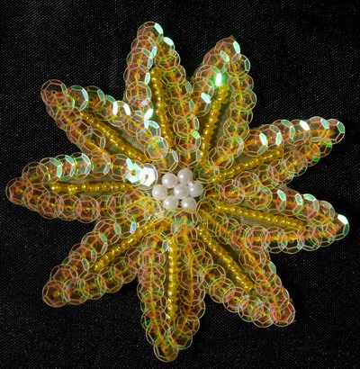 FW24 20pcs Petals Flower Sequin Bead Applique Clear Yellow