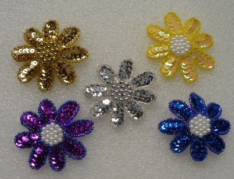 FW14-11 Petals Flower Sequin Bead Applique Assorted Color 5pcs