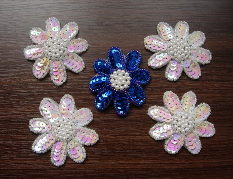 FW14-12 Petals Flower Sequin Bead Applique Assorted Color 5pcs