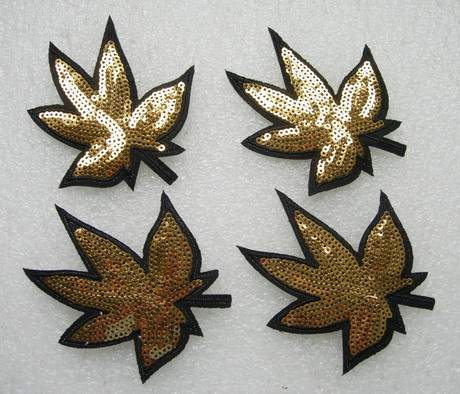 FW301 Gold Maple Leaf Floral Embroidery Sequin Applique Patch x4