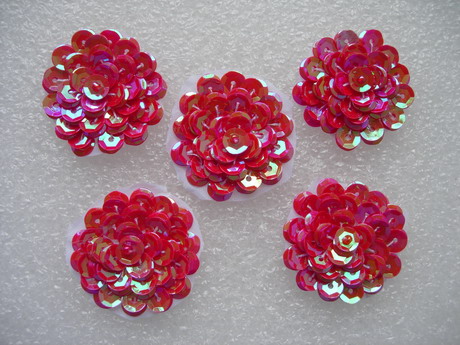 FW322 Layered 1 3/8" Flowers Sequined Beaded Applique Red 5pcs