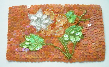 FW86 Sequin Bead Applique Square w/ Flower - Click Image to Close