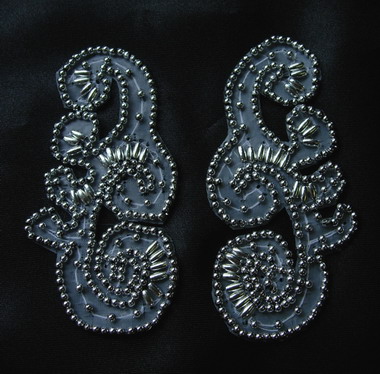 LR176-2 Swirl Mirror Pair Beaded Applique Motif Silver