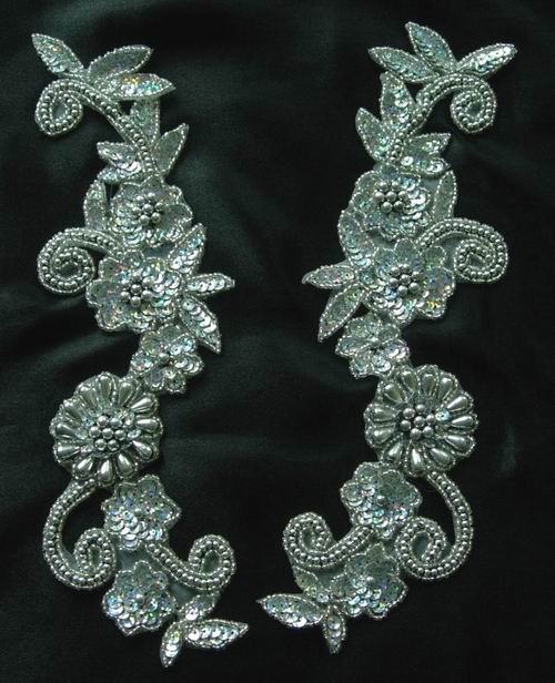 LR19 Floral Mirror Sequin Bead Applique Hologram Silver