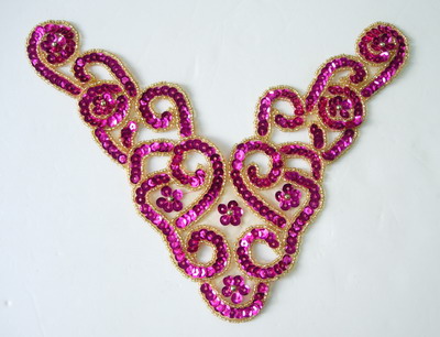 NK69-2 Sequin Bead Applique Motif Twist Necklace Fuchsia