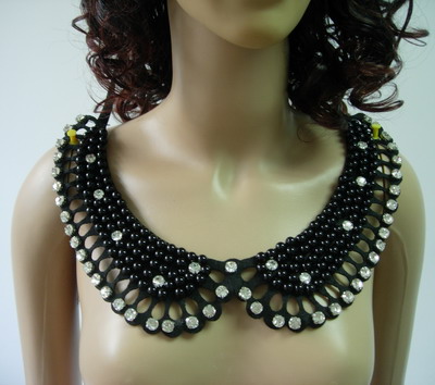 NK240 Black Pearl Bead Gemstones Collar Applique Punk Rock Motif